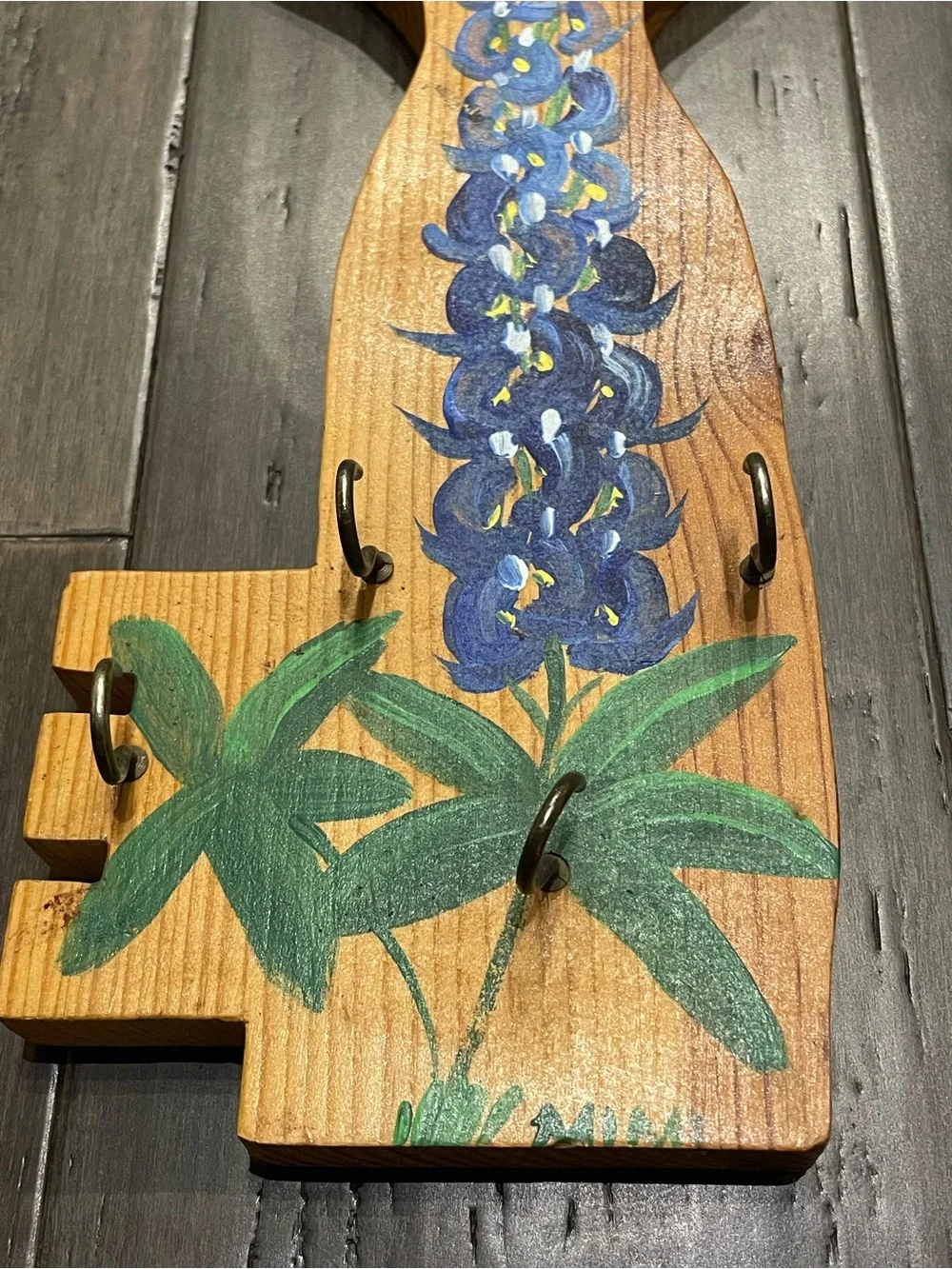 Vintage Handmade Wooden Skeleton Key Wall Key Holder Hand Painted Blue Floral